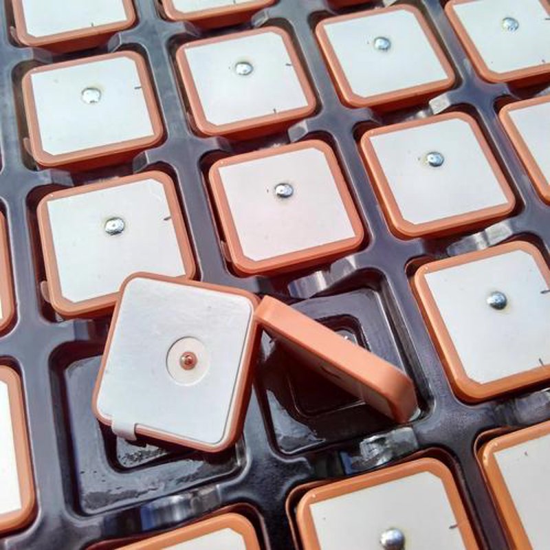 连接器：电气工程的桥梁